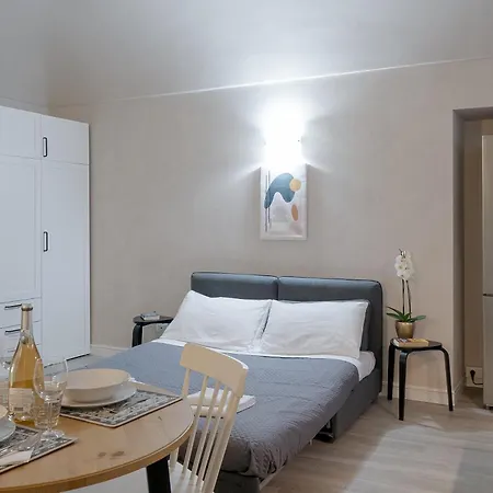Guesthost - Corradi Studio! Theatre Ariston & Casino Apartman *